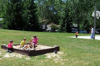 Lakeland Camping Resort Janesville Extérieur photo